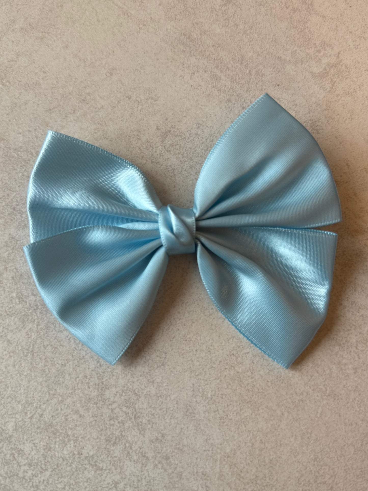 Large bow